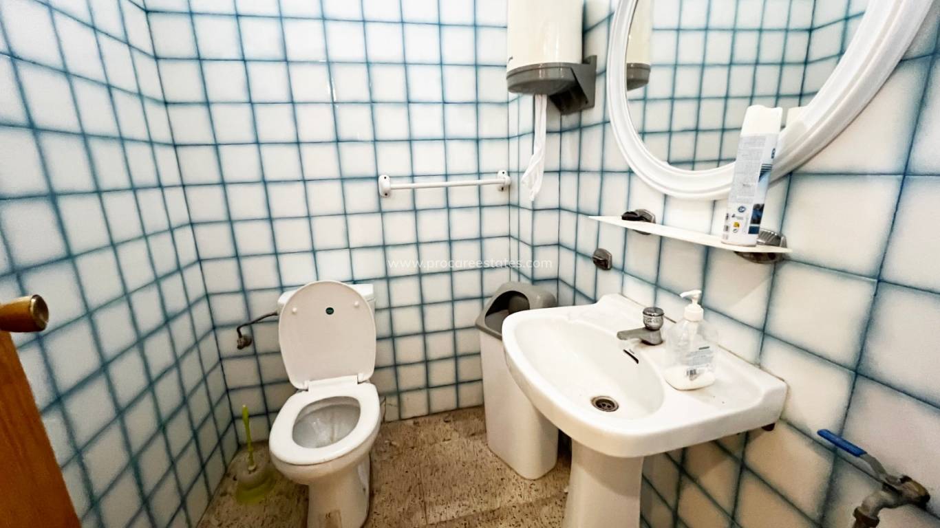 Alquiler a largo plazo - Propiedad comercial - Hondon De Los Frailes