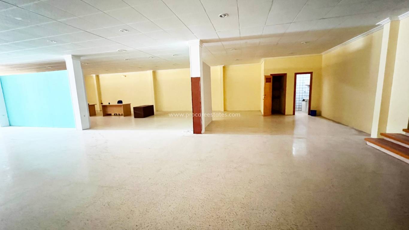 Alquiler a largo plazo - Propiedad comercial - Hondon De Los Frailes