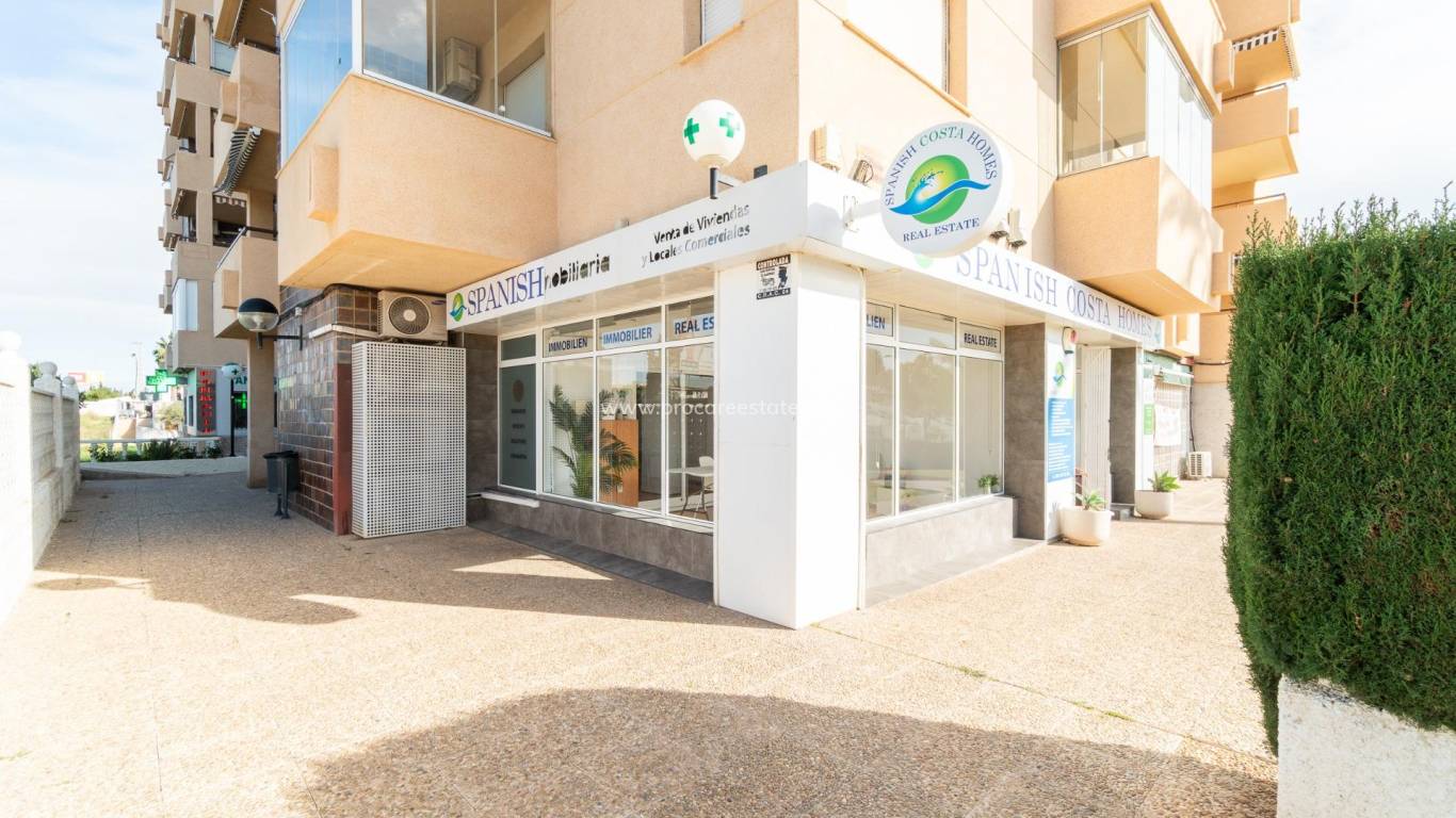 Alquiler a largo plazo - Propiedad comercial - Orihuela Costa - La Zenia