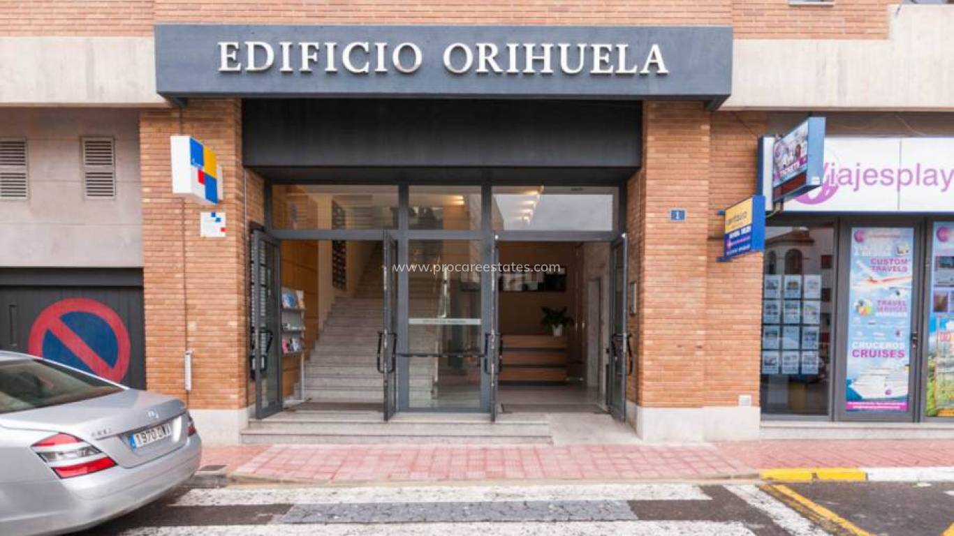 Alquiler a largo plazo - Propiedad comercial - Orihuela Costa - Playa Flamenca