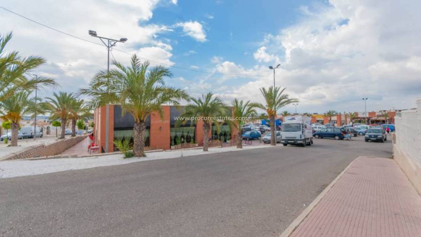 Alquiler a largo plazo - Propiedad comercial - San Fulgencio - La Marina