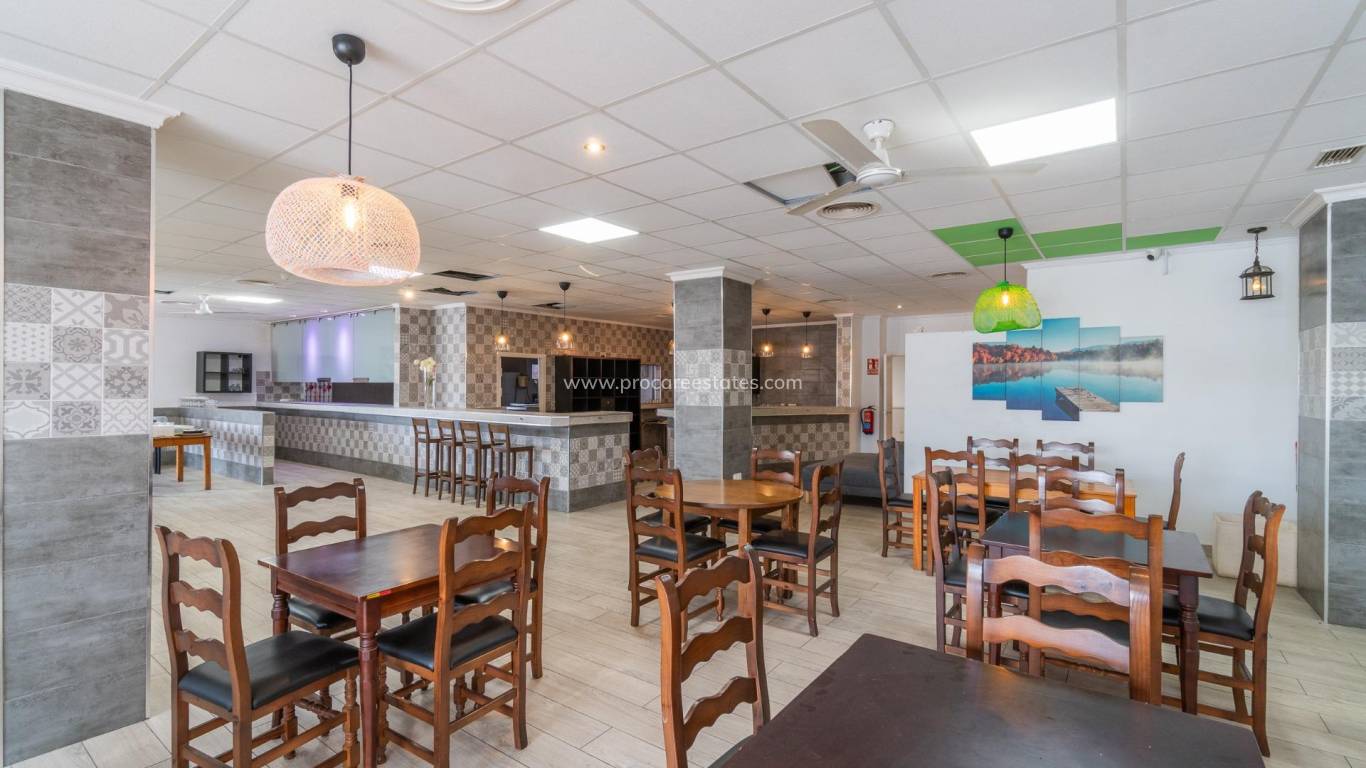 Alquiler a largo plazo - Propiedad comercial - San Fulgencio - La Marina