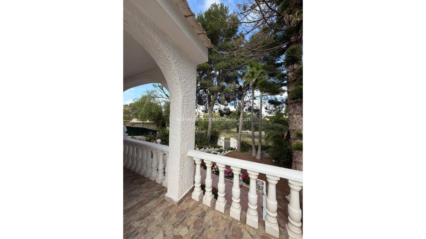 Alquiler a largo plazo - Villa - Torrevieja - Los Balcones - Los Altos del Edén
