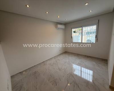 Apartamento - Reventa - Torrevieja - Aguas Nuevas