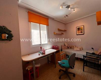 Apartment - Resale - Torrevieja - Torrevieja