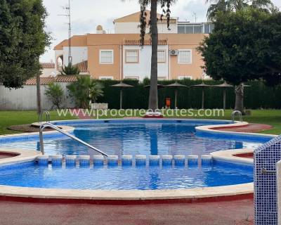 Casa de pueblo - Reventa - Torrevieja - Torreta-Florida