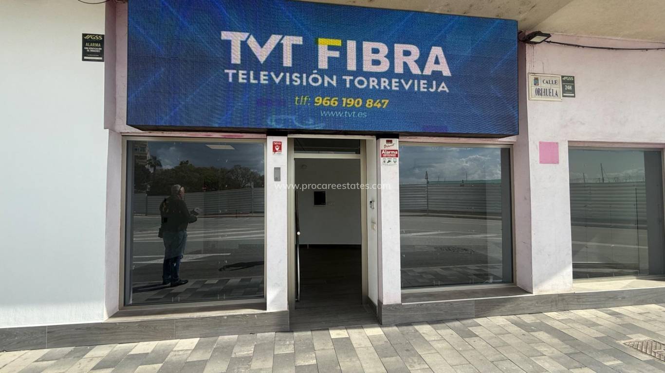 Lange termijn verhuur - Commercieel vastgoed - Torrevieja - Paseo maritimo