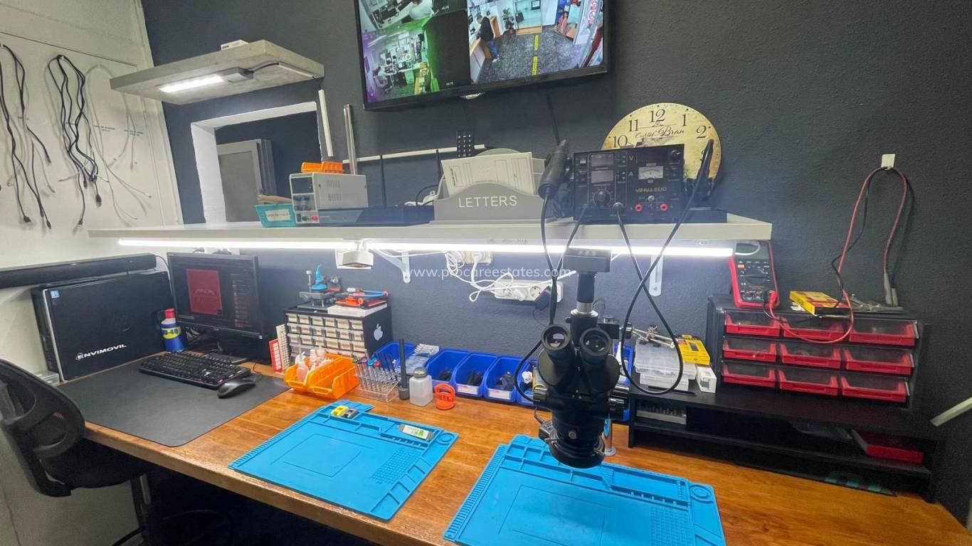 Lange termijn verhuur - Commercieel vastgoed - Torrevieja - Torrevieja Center