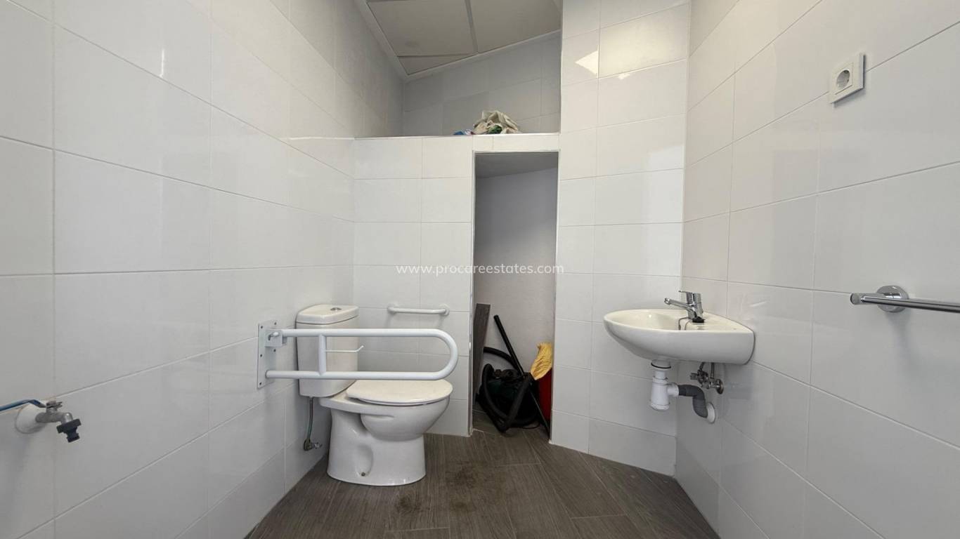 Langzeitmiete - Gewerbeimmobilien - Torrevieja - Paseo maritimo