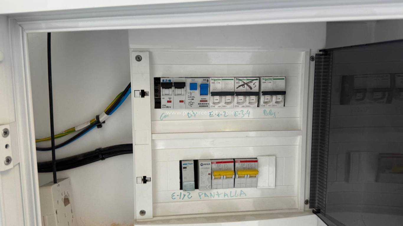 Langzeitmiete - Gewerbeimmobilien - Torrevieja - Paseo maritimo