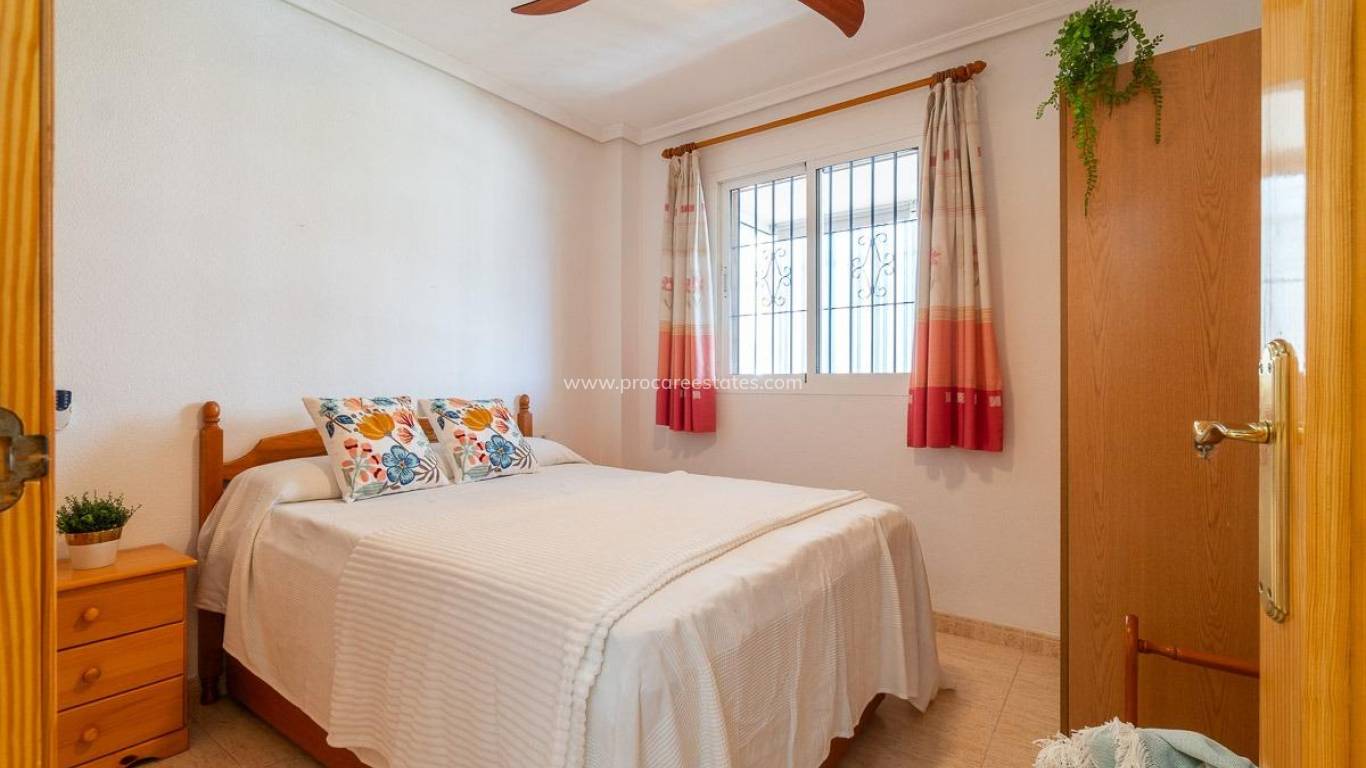 Location longue durée - Appartement - Torrevieja - La Mata