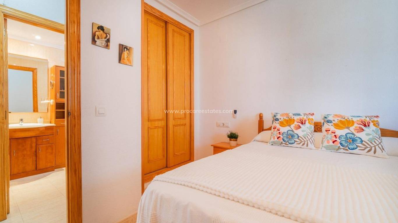 Location longue durée - Appartement - Torrevieja - La Mata