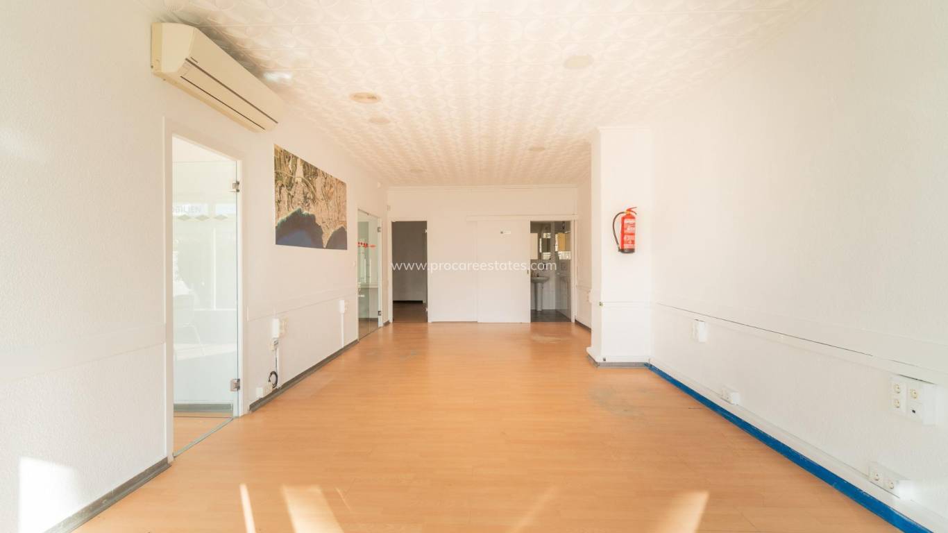 Location longue durée - Propriété commerciale - Orihuela Costa - La Zenia