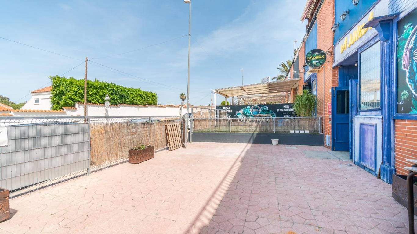 Location longue durée - Propriété commerciale - San Fulgencio - Urb. La Marina