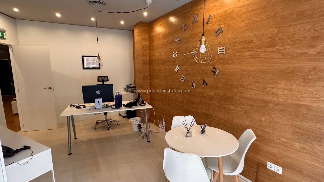 Long time Rental - Commercial property - Guardamar del Segura - Guardamar Center