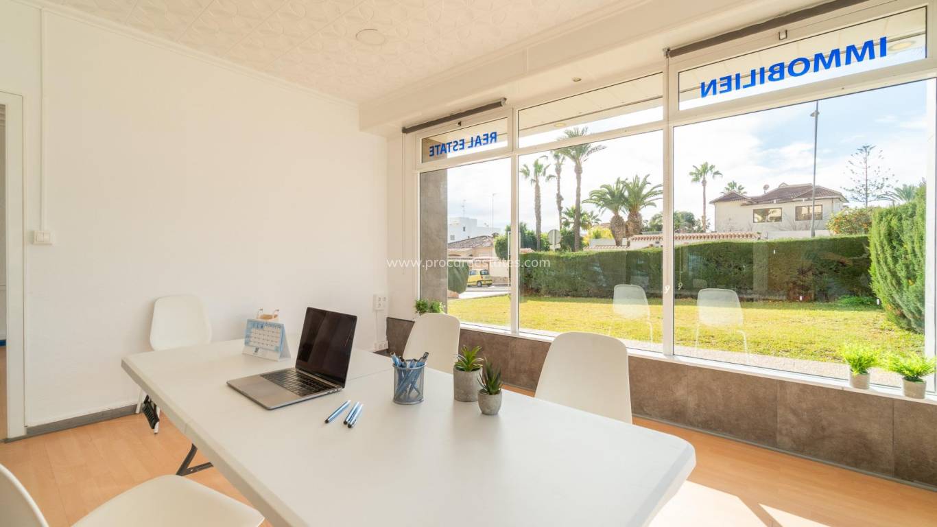 Long time Rental - Commercial property - Orihuela Costa - La Zenia