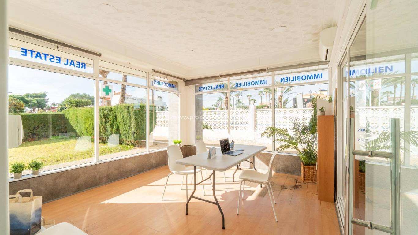 Long time Rental - Commercial property - Orihuela Costa - La Zenia