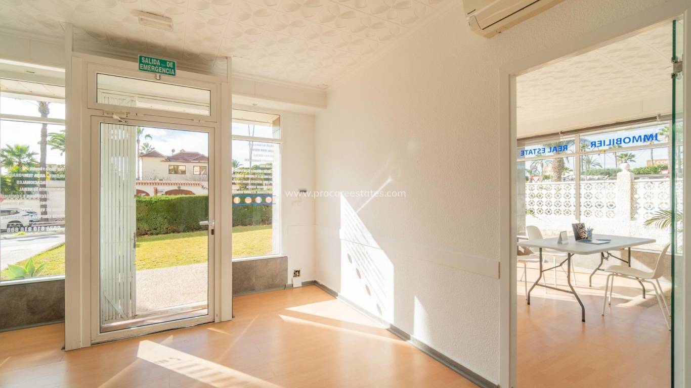 Long time Rental - Commercial property - Orihuela Costa - La Zenia