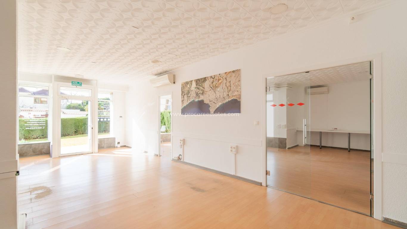 Long time Rental - Commercial property - Orihuela Costa - La Zenia