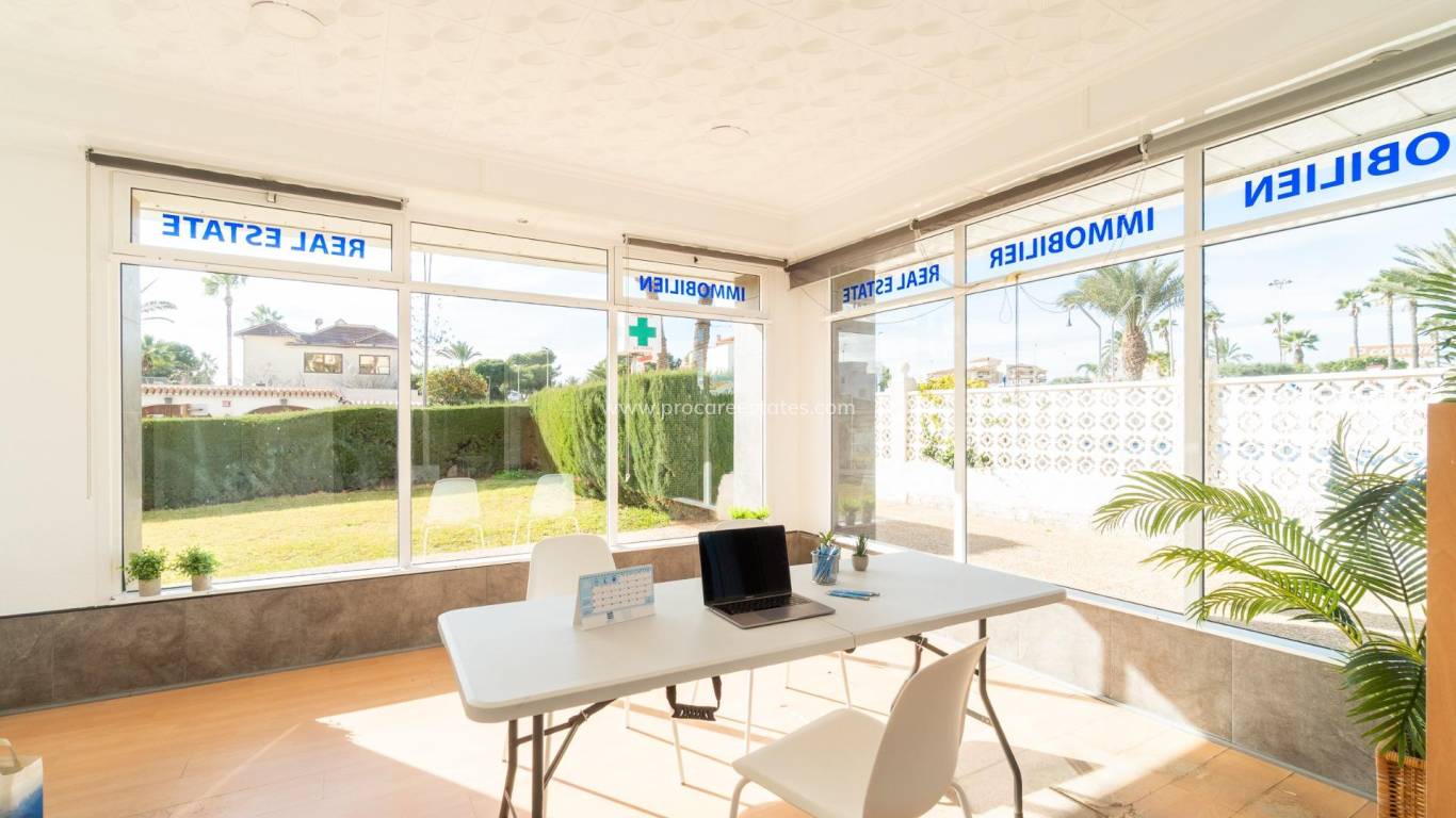 Long time Rental - Commercial property - Orihuela Costa - La Zenia