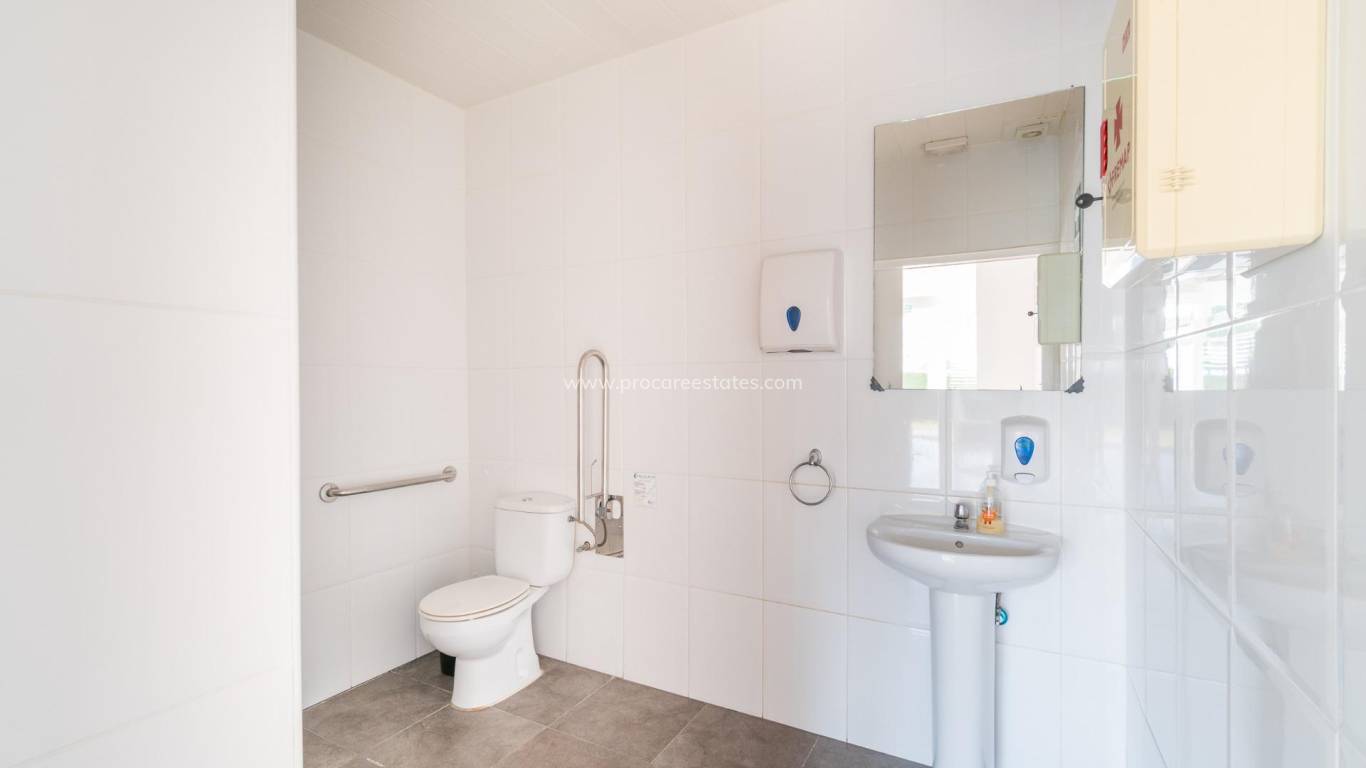 Long time Rental - Commercial property - Orihuela Costa - La Zenia