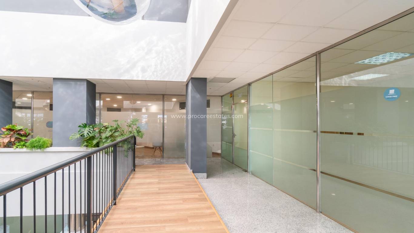 Long time Rental - Commercial property - Orihuela Costa - Playa Flamenca