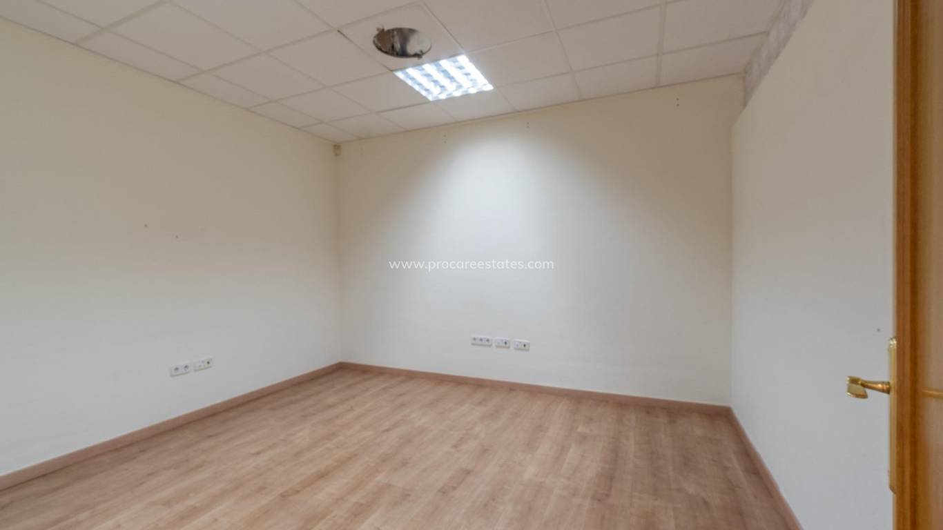 Long time Rental - Commercial property - Orihuela Costa - Playa Flamenca