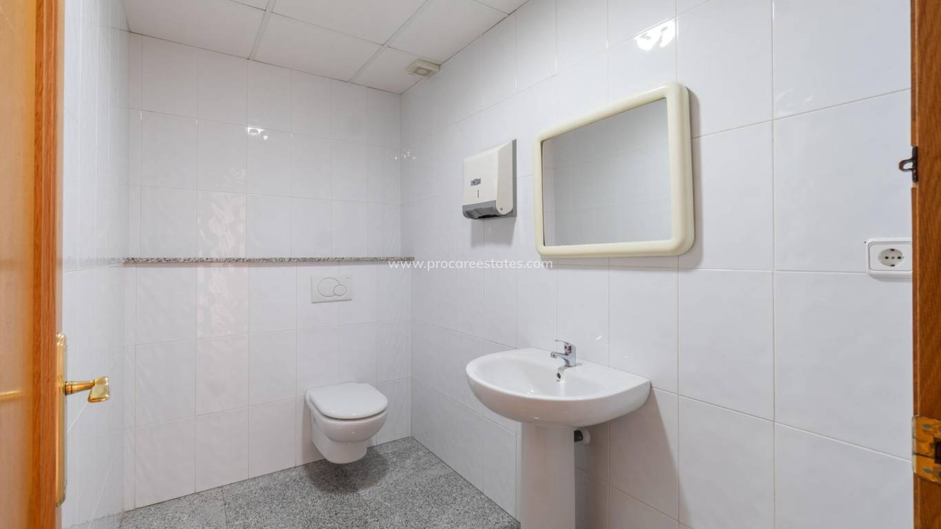 Long time Rental - Commercial property - Orihuela Costa - Playa Flamenca