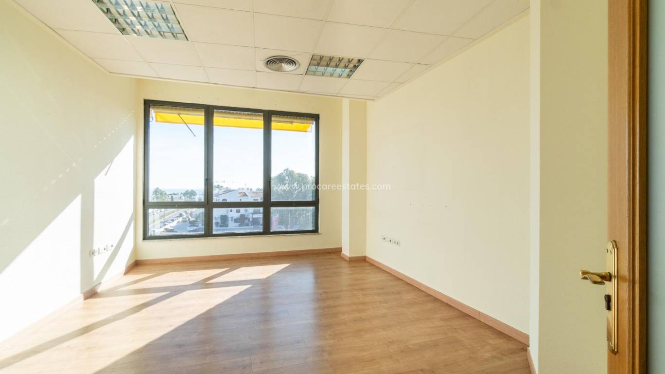 Long time Rental - Commercial property - Orihuela Costa - Playa Flamenca