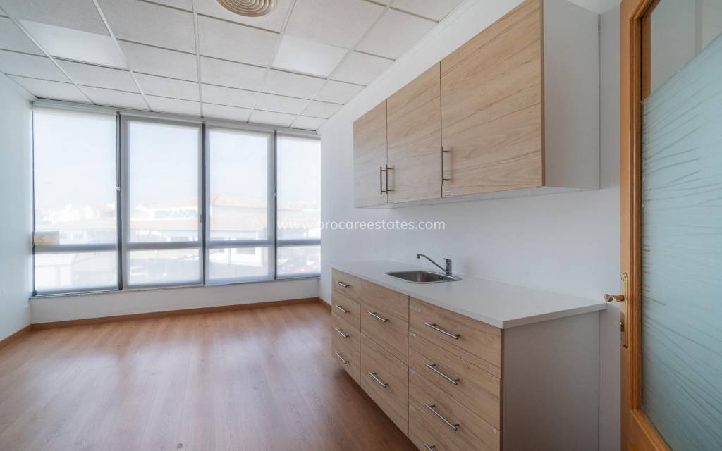Long time Rental - Commercial property - Orihuela Costa - Playa Flamenca