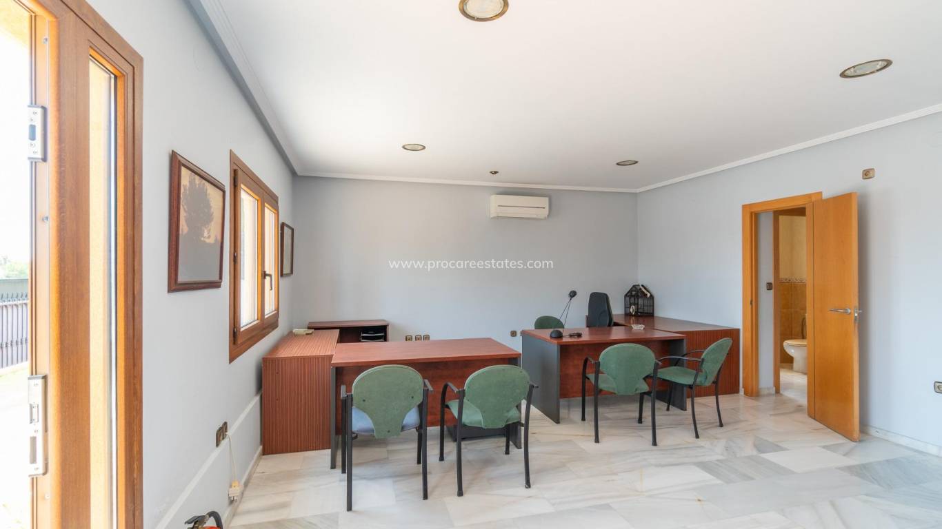 Long time Rental - Commercial property - Orihuela Costa - Villamartin