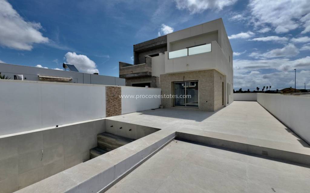 Neubau - Villa - Daya Nueva