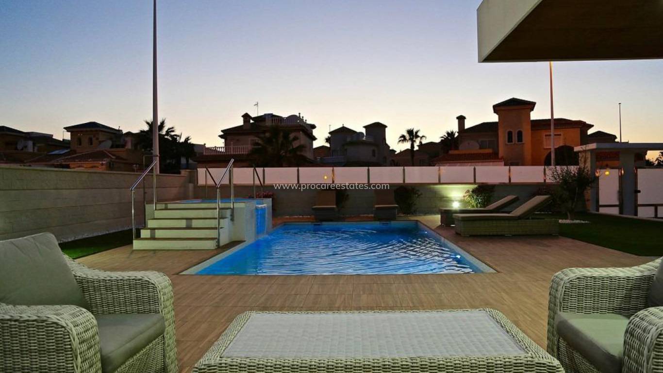 Nieuwbouw - Villa - Orihuela Costa - Campoamor