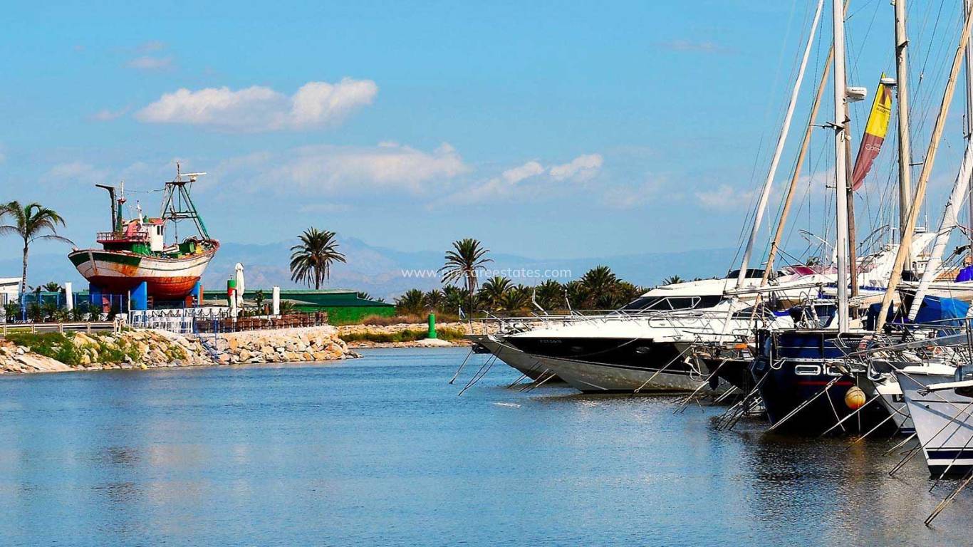 Nouvelle construction - Attique - Guardamar del Segura - Avda del Puerto