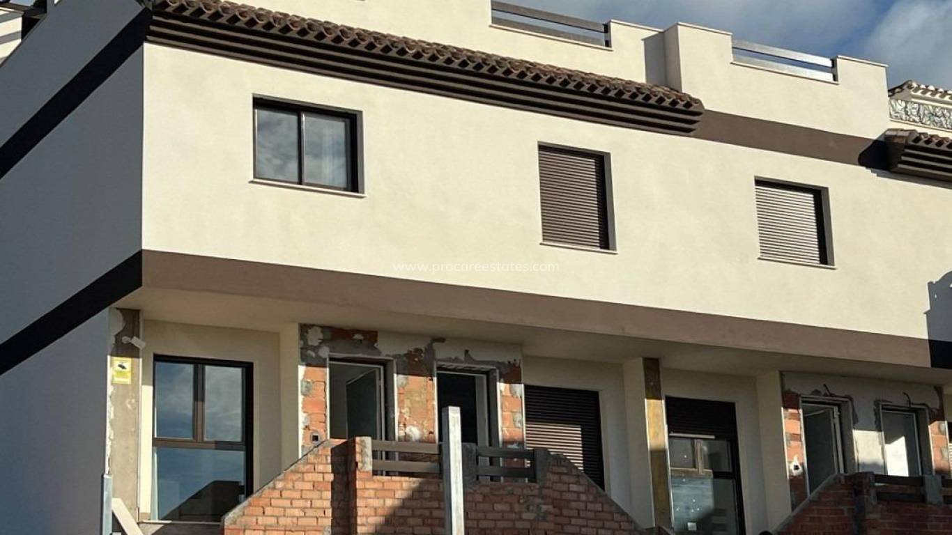 Nueva construcción  - Casa de pueblo - La Únion - centro