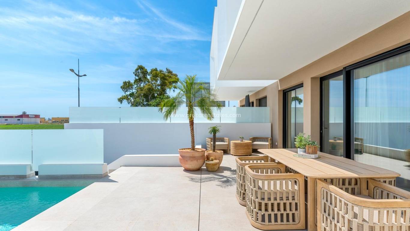 Nueva construcción  - Villa - Dolores - Sector 3