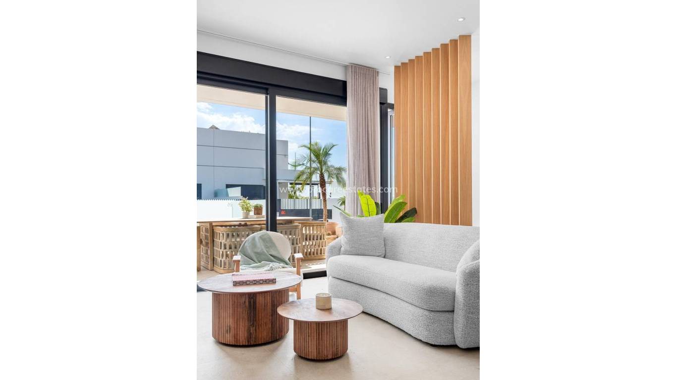 Nueva construcción  - Villa - Dolores - Sector 3