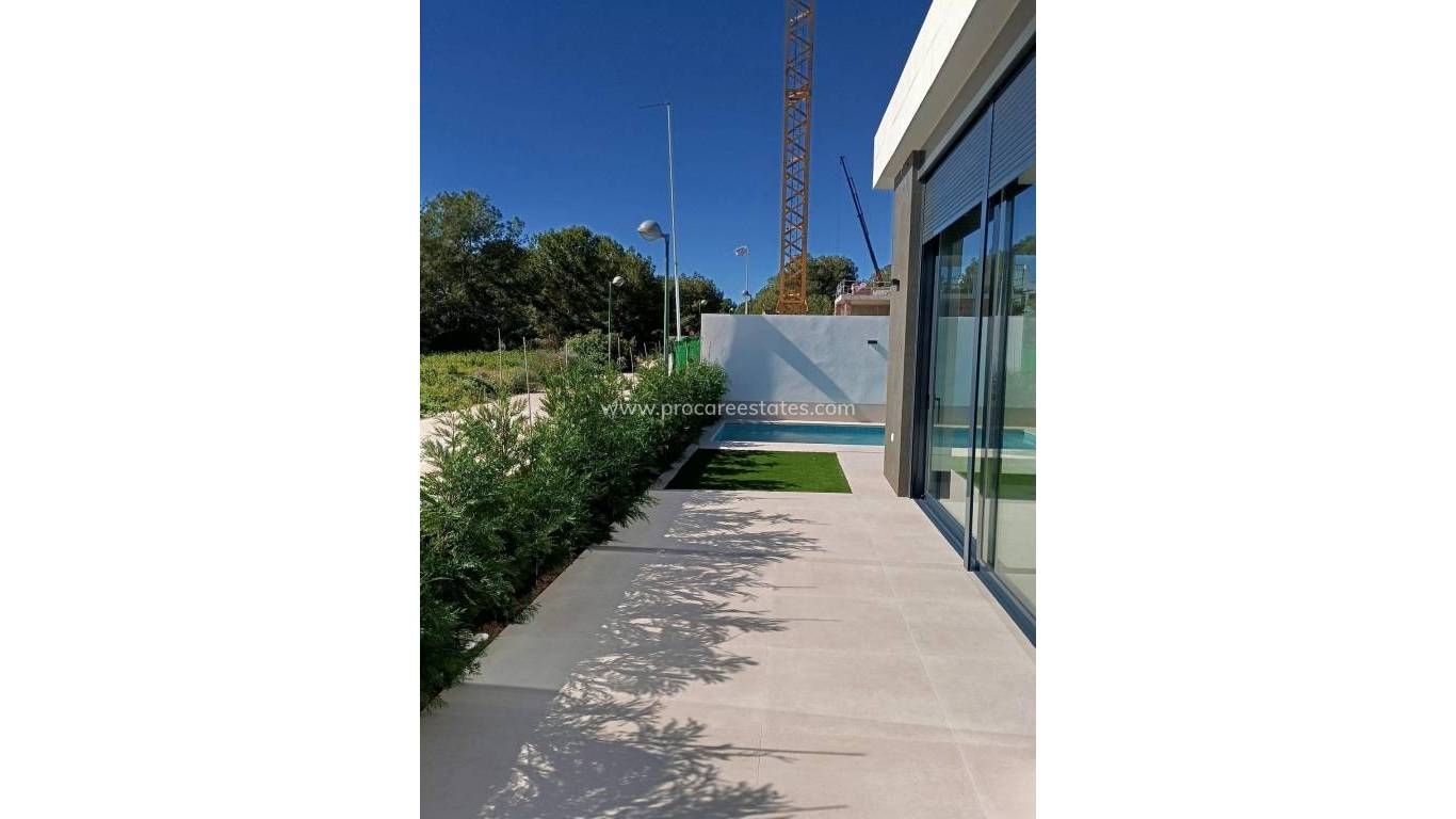 Nueva construcción  - Villa - Pilar de la Horadada - Roda Golf