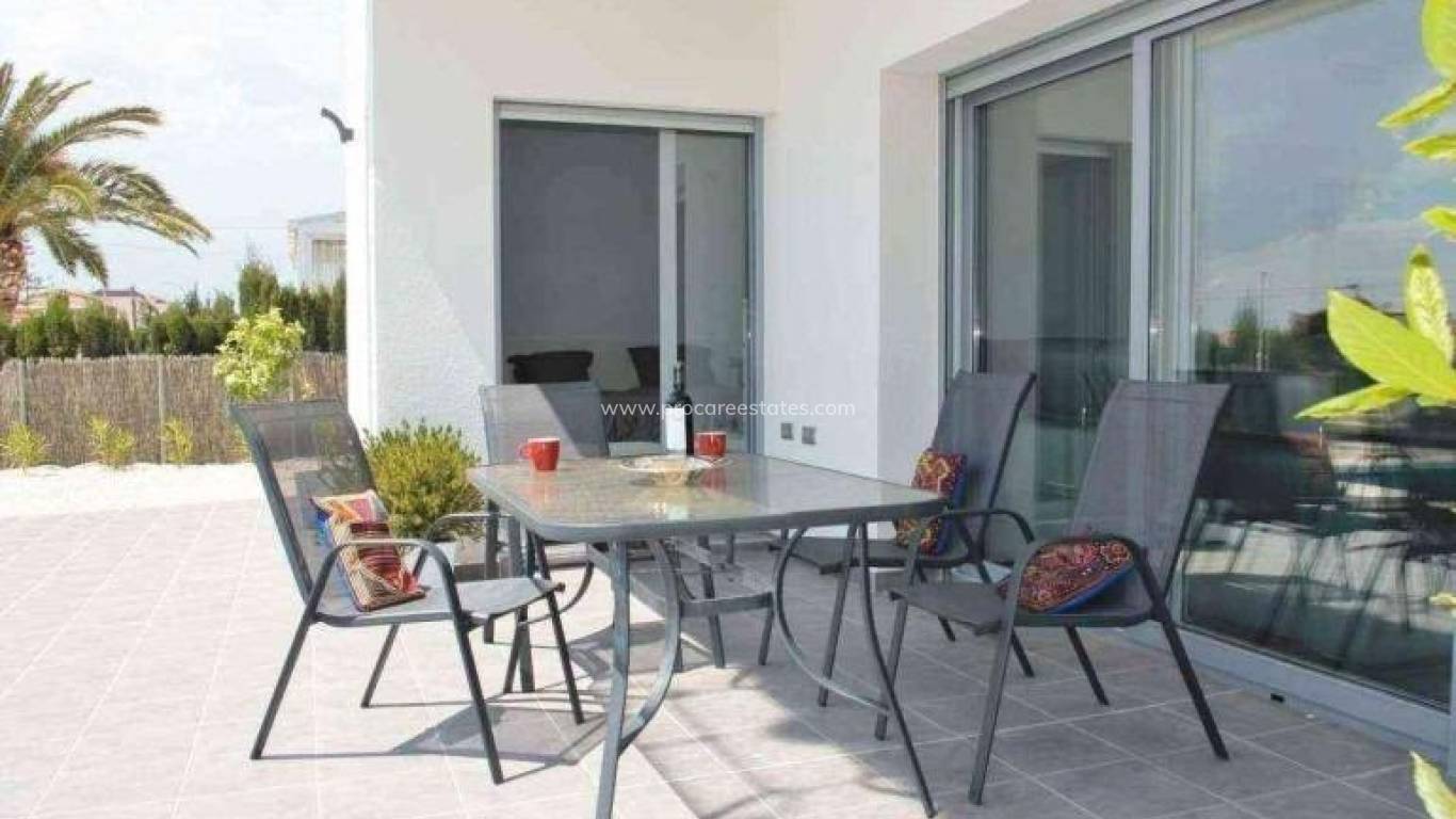 Nueva construcción  - Villa - Rafal - polideportivo