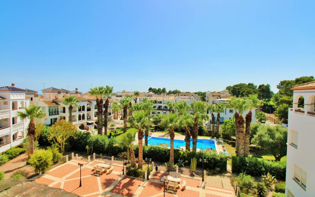 Resale - Apartament - Orihuela Costa - Villamartin