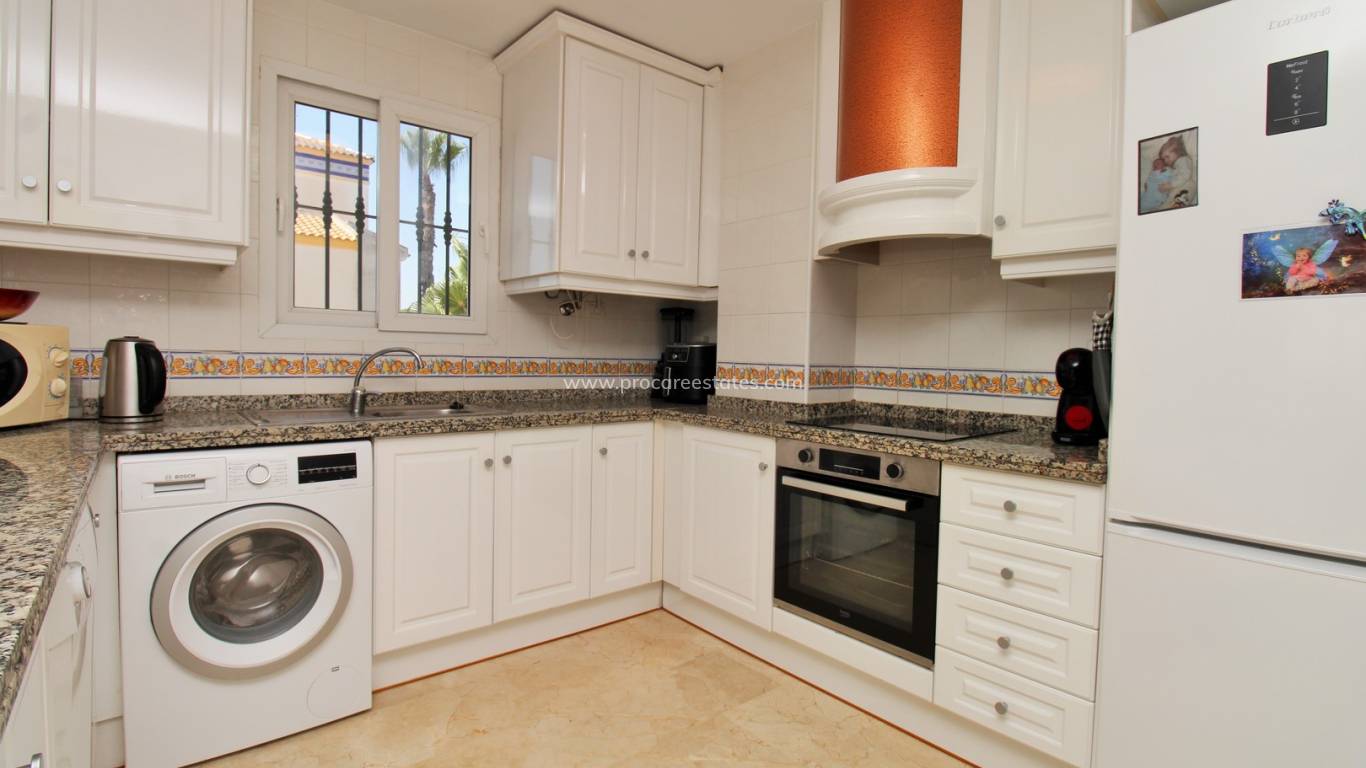 Resale - Apartament - Orihuela Costa - Villamartin