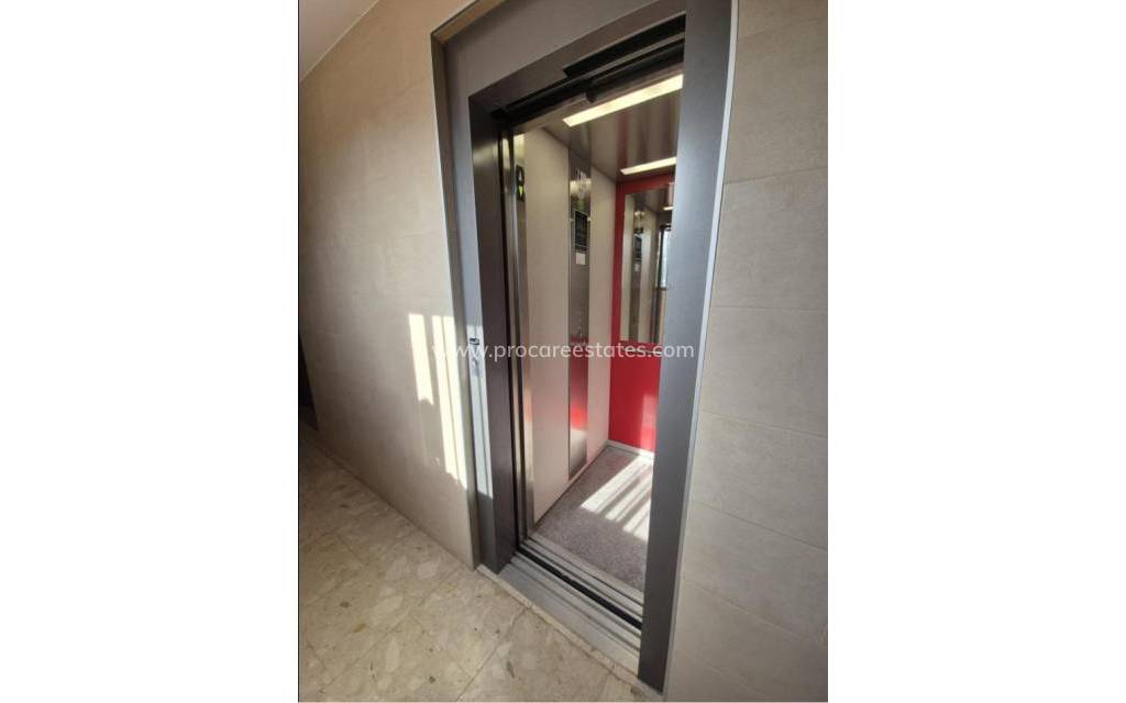 Resale - Apartment - Alfaz del PI - Pueblo