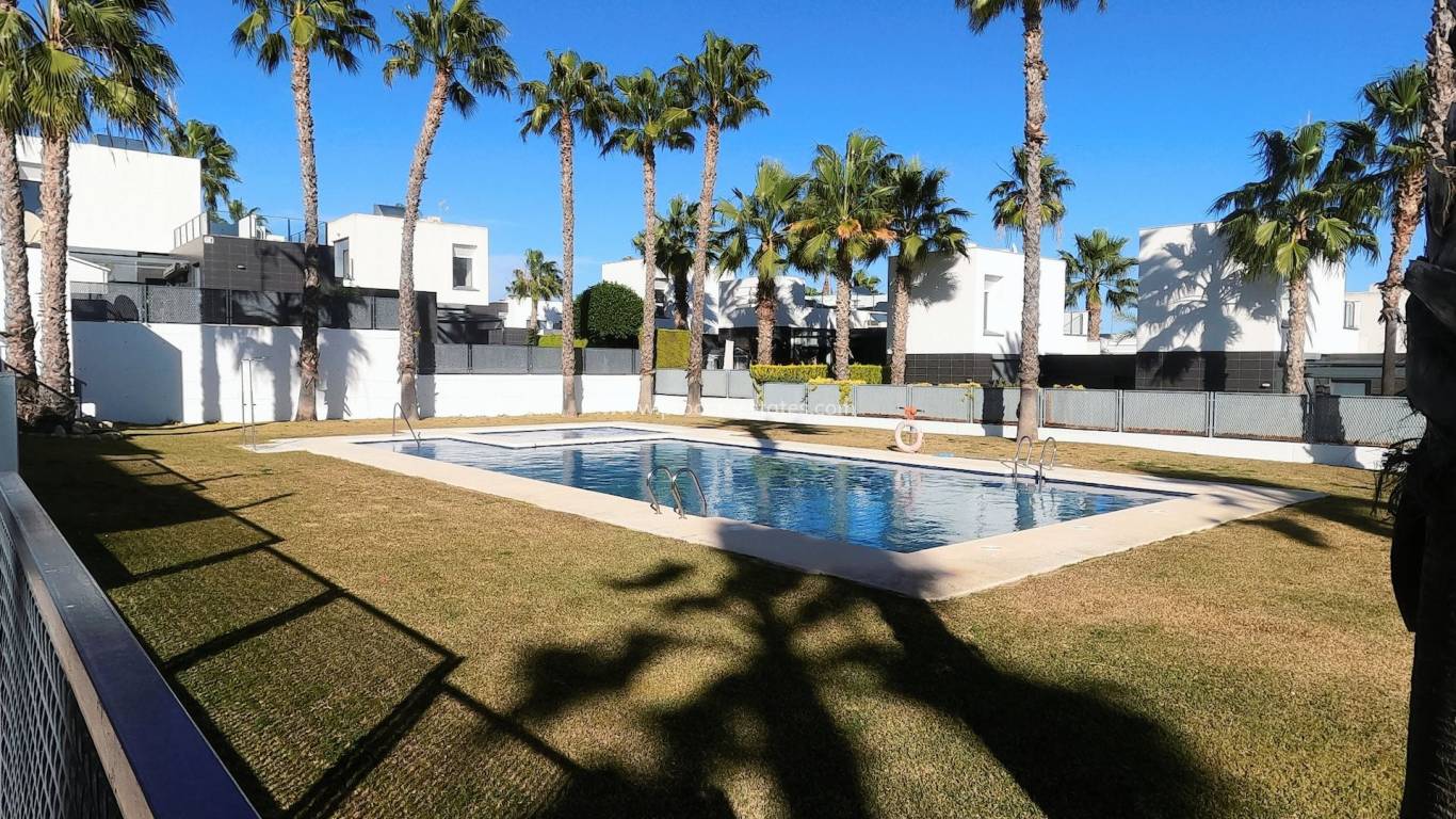 Resale - Apartment - Algorfa - La Finca golf