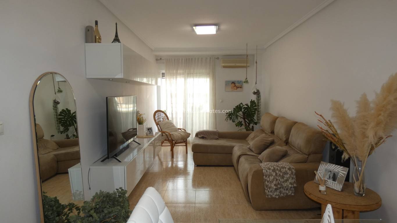 Resale - Apartment - Algorfa