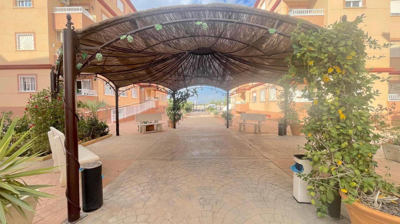 Resale - Apartment - Algorfa