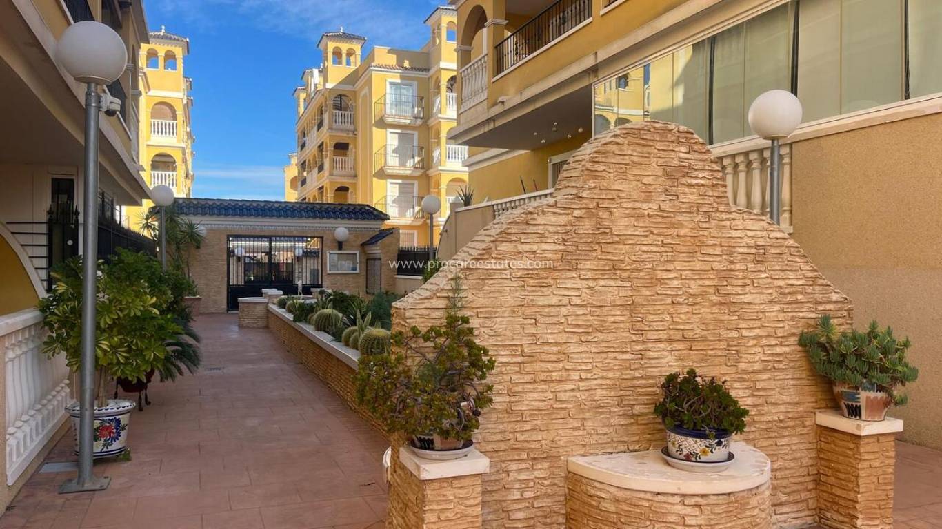 Resale - Apartment - Algorfa