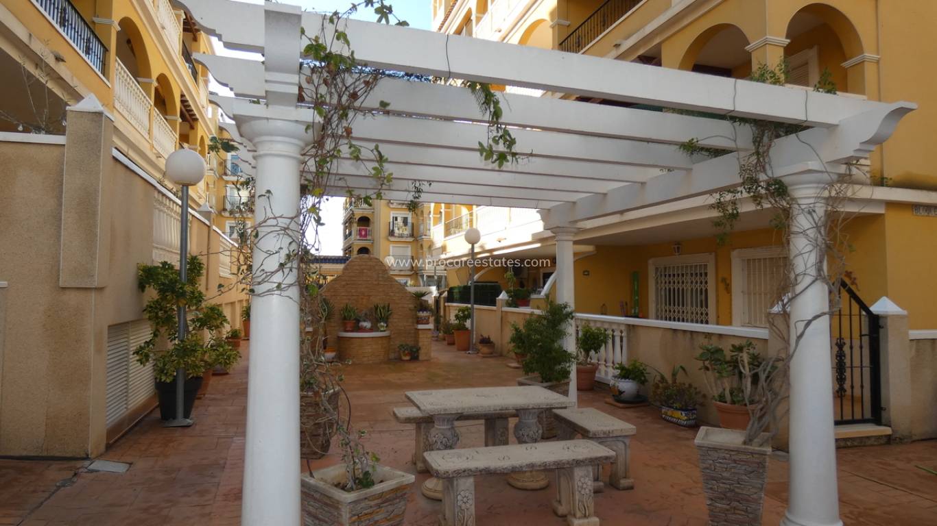 Resale - Apartment - Algorfa