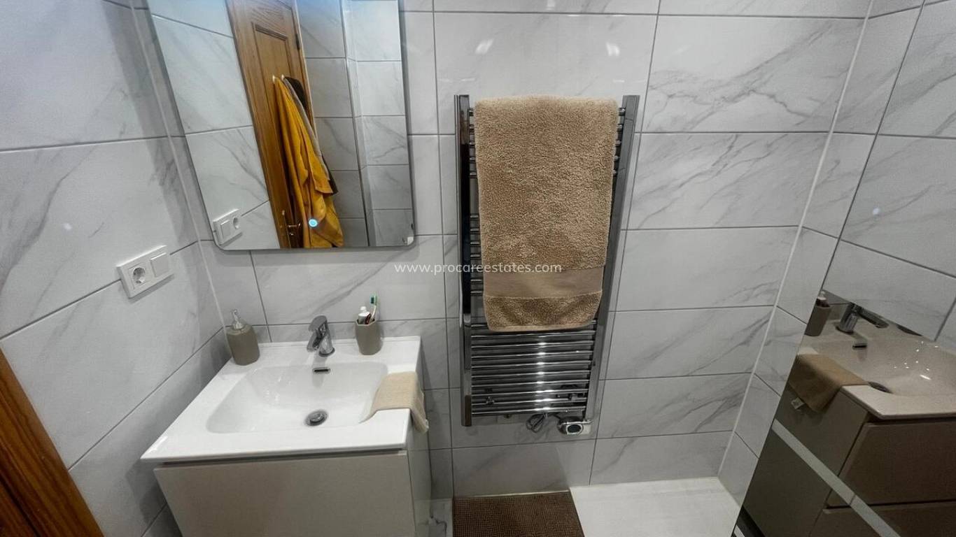 Resale - Apartment - Algorfa