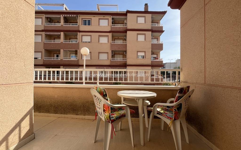 Resale - Apartment - Algorfa