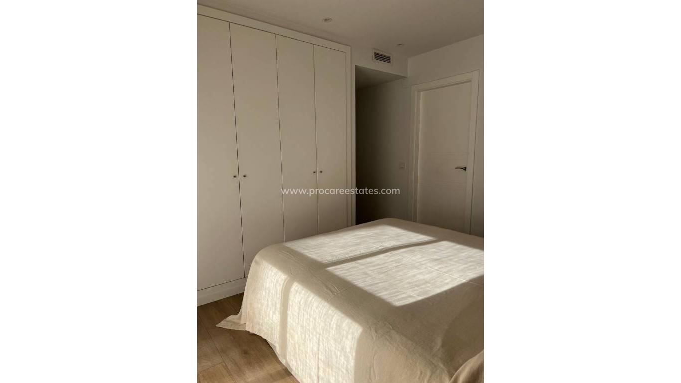 Resale - Apartment - Alicante - Garbinet-Parque de las Avenidas